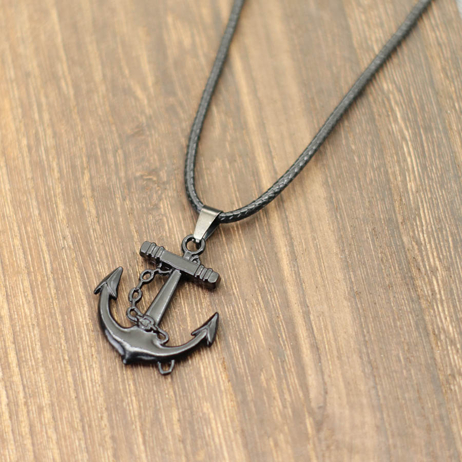 Collier pendentif gouvernail a - Battle Rope Anchor avis et prix